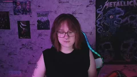 Snapshot of margaret_red chatting on June 2026 07:07:01 PM Margaret online show from June 2026 07:07:01 PM