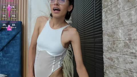 Aitana online show from December 2024 05:01:01 AM