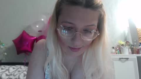Snapshot of margo_shine chatting on February 2026 03:30:01 PM margo_shine online show from February 2026 03:30:01 PM