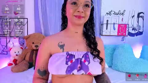 Mari Sweett  online show from March 2026 08:27:02 PM