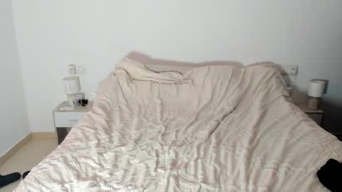 Itslablonde online show from May 2026 04:35:02 PM