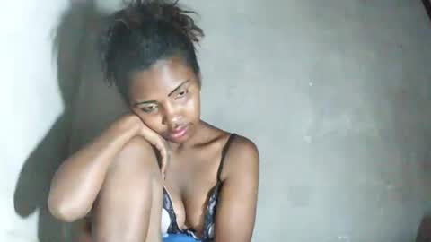 Maria online show from December 2025 11:24:01 PM