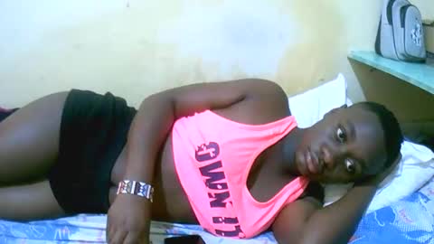 Snapshot of mariah_lovely chatting on May 2026 06:33:01 AM mariah_lovely online show from May 2026 06:33:01 AM