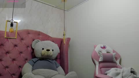   online show from February 2025 06:29:02 PM