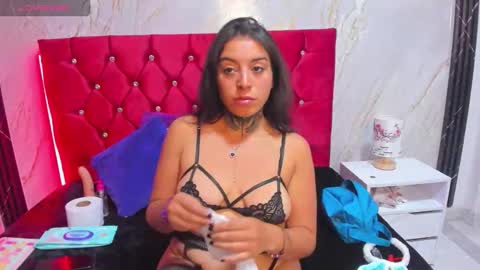 Snapshot of mariam_schubert chatting on October 2025 04:29:02 PM mariam_schubert online show from October 2025 04:29:02 PM