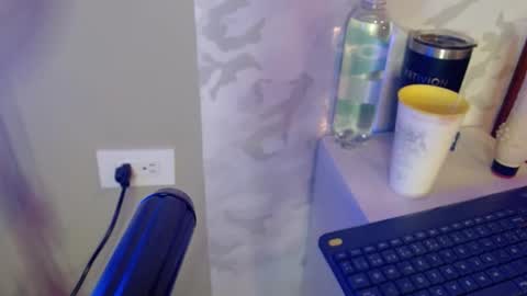 Snapshot of mariana96_ chatting on November 2025 11:54:02 AM Mariana online show from November 2025 11:54:02 AM