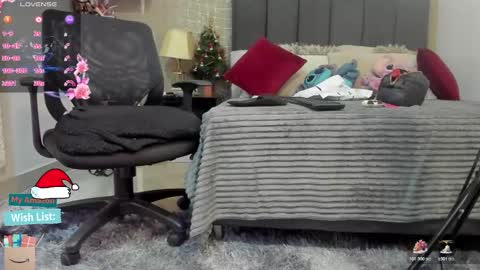 Mar y online show from December 2025 01:19:01 PM