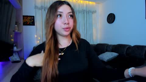 Snapshot of mariana_castro9 chatting on November 2025 03:28:01 AM Mariana Castro online show from November 2025 03:28:01 AM