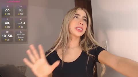 Mariana online show from December 2025 10:04:01 PM