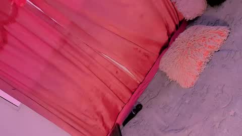 Mariana online show from November 2025 12:15:02 PM