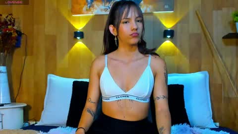 Snapshot of marianaa90 chatting on May 2026 04:01:01 PM Mariana Angel online show from May 2026 04:01:01 PM
