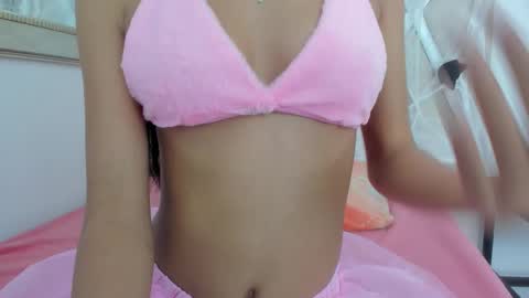 Snapshot of marianagarcia_1 chatting on October 2025 08:22:01 PM Mariana Garcia online show from October 2025 08:22:01 PM