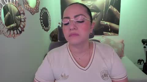 Snapshot of marianalopez81 chatting on June 2026 10:30:01 PM Mariana Lopez online show from June 2026 10:30:01 PM