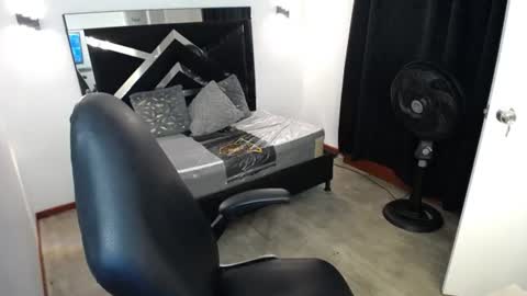 Mariana online show from June 2026 04:54:01 AM