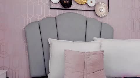 Mariana online show from March 2025 10:42:01 PM