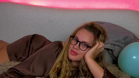 Maria online show from January 2025 04:08:01 PM