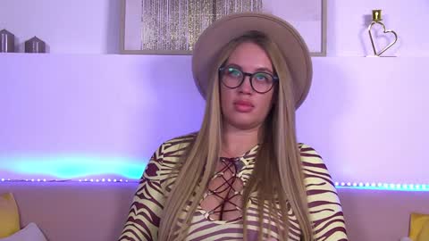 Maria online show from January 2025 03:43:01 PM