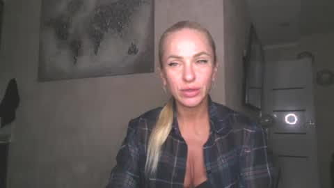 Snapshot of marianna1977 chatting on June 2026 07:18:02 PM marianna1977 online show from June 2026 07:18:02 PM