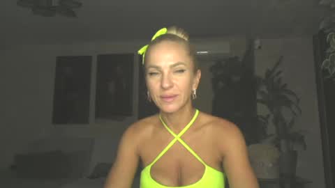 marianna1977 online show from July 2026 07:02:02 PM