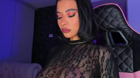 Snapshot of marianne__ chatting on May 2026 06:51:01 AM M A R I A N E online show from May 2026 06:51:01 AM