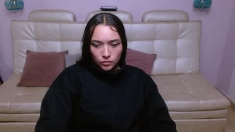 Snapshot of marianne_cam chatting on April 2026 09:04:01 PM marianne_cam online show from April 2026 09:04:01 PM