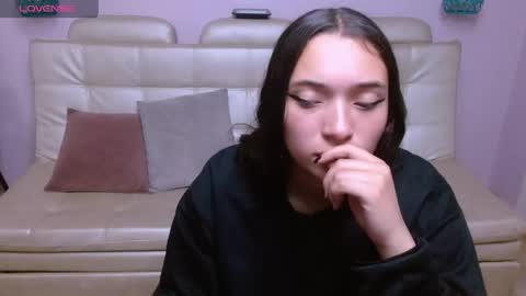 Snapshot of marianne_cam chatting on April 2026 02:07:02 PM marianne_cam online show from April 2026 02:07:02 PM