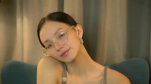 Rachel online show from November 2025 09:03:02 PM