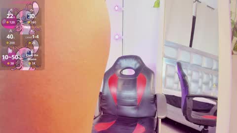 Snapshot of marianreynolds chatting on April 2026 01:52:02 AM MARIAN online show from April 2026 01:52:02 AM