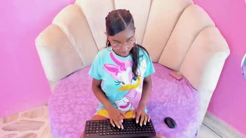 marianrosse online show from September 2025 09:25:02 PM