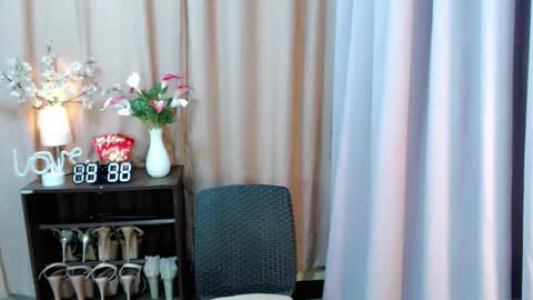 Maria online show from September 2025 07:37:02 PM