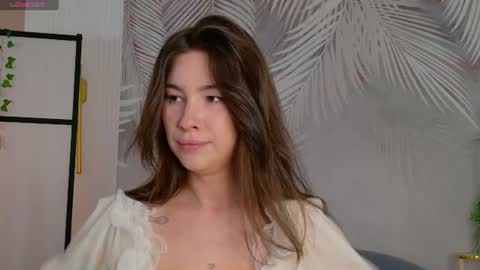 Marie LEAVE YOUR  WITH ME online show from June 2026 05:28:02 AM