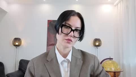 Marie Fitch online show from April 2026 03:02:01 AM