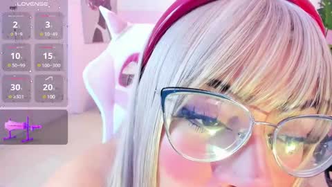 Snapshot of marie_harper chatting on February 2025 03:56:01 AM Marie online show from February 2025 03:56:01 AM