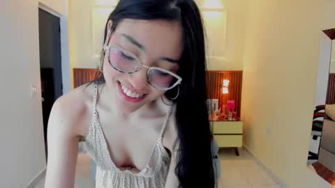 MARIE  online show from March 2026 12:39:02 PM