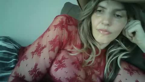 Snapshot of mariejojo chatting on June 2026 05:51:01 PM Mariejojo online show from June 2026 05:51:01 PM