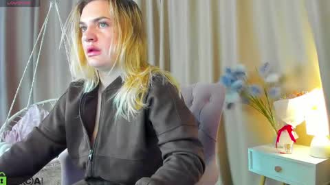 Mariel online show from April 2026 01:19:01 AM