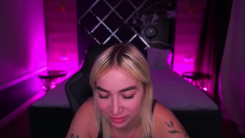 Mariella online show from October 2025 03:11:02 PM