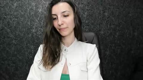 marielleanker online show from September 2025 02:11:02 AM