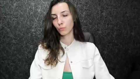 marielleanker online show from September 2025 08:32:02 PM