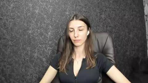 marielleanker online show from October 2025 09:05:02 AM