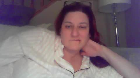 Marie online show from November 2025 10:10:02 PM