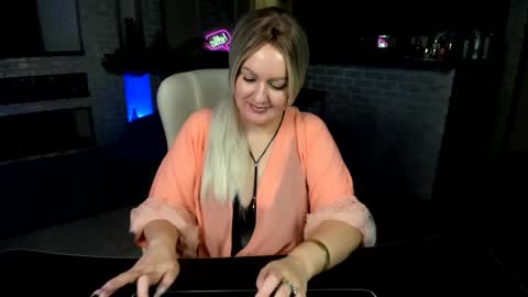 mariemlui online show from September 2025 07:08:01 AM