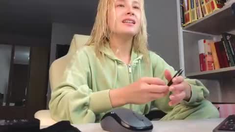 Snapshot of marietta__castro chatting on July 2026 07:16:01 PM Marietta online show from July 2026 07:16:01 PM