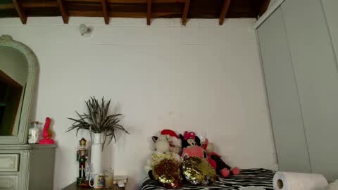 Marihana online show from January 2025 03:24:02 AM