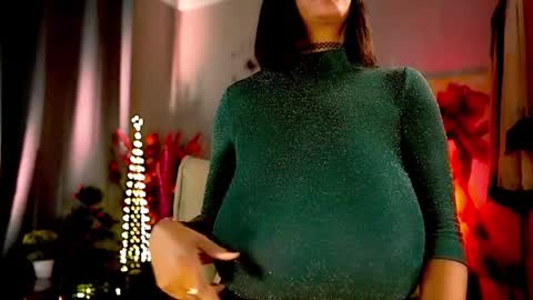 Snapshot of mariicha chatting on February 2025 06:43:02 AM Nikita - Scroll down and read my bio please. New Pictures in Bio online show from February 2025 06:43:02 AM