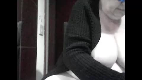 marilu64 online show from November 2025 08:09:01 PM