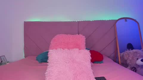 Marily Daniela online show from November 2025 02:45:01 AM