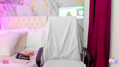 Marilyn online show from February 2025 10:14:02 PM