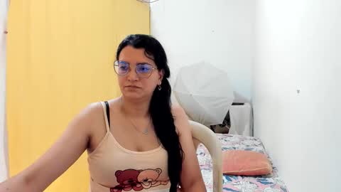 Snapshot of marilyn_garcia chatting on May 2026 04:47:01 PM MARILYN SEXY online show from May 2026 04:47:01 PM
