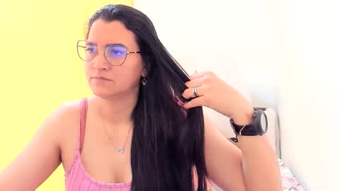 Snapshot of marilyn_garcia chatting on May 2026 04:56:01 PM MARILYN SEXY online show from May 2026 04:56:01 PM